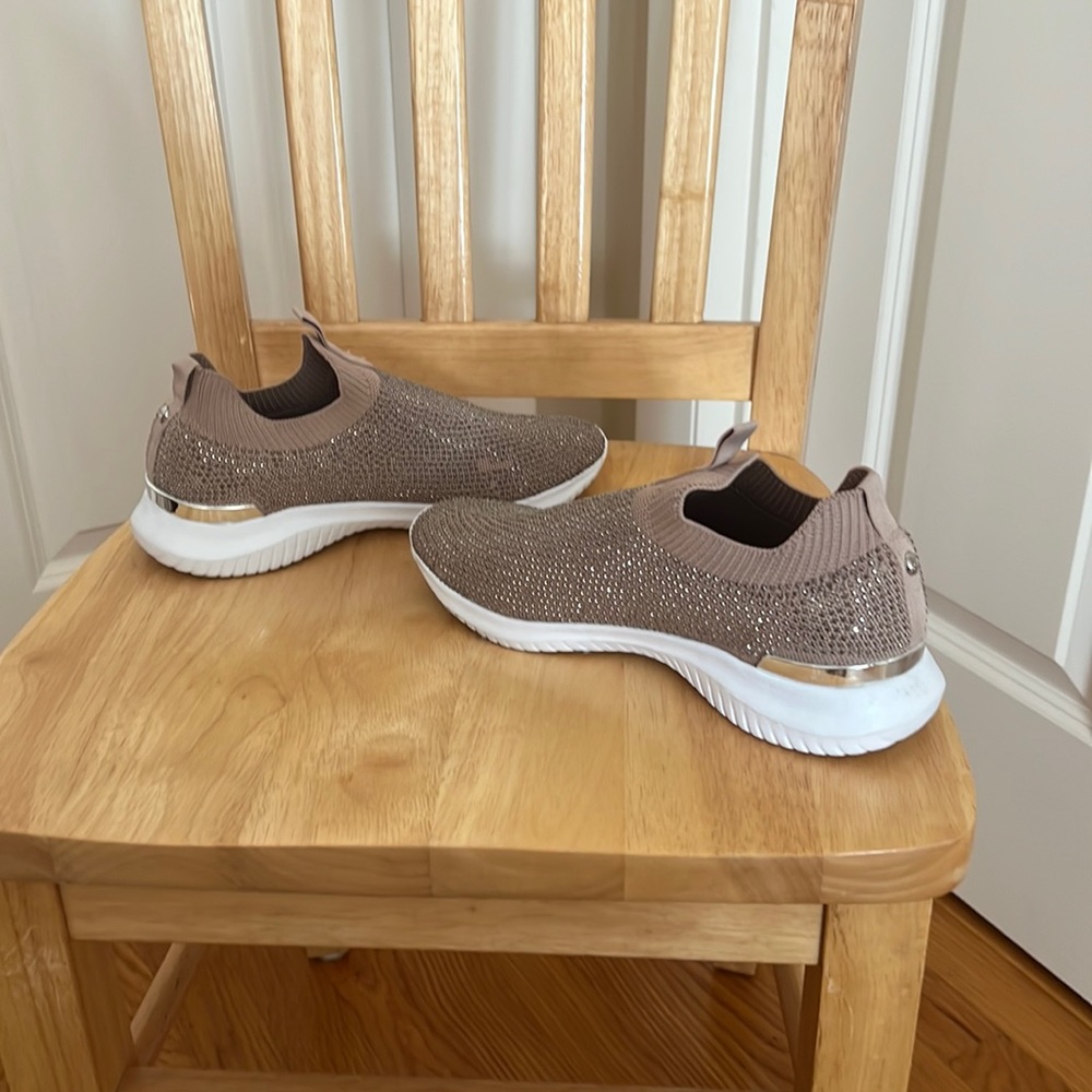 Anne Klein iflex, women’s, 7.5M, casual sneakers.